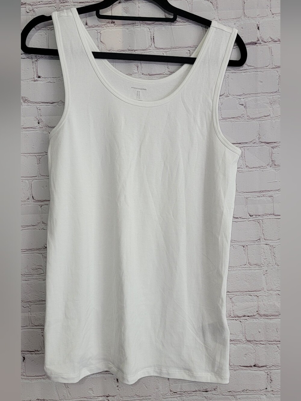 Amazon Essentials White Scoop Neck Tank Top - Women's Basic Sleeveless XL